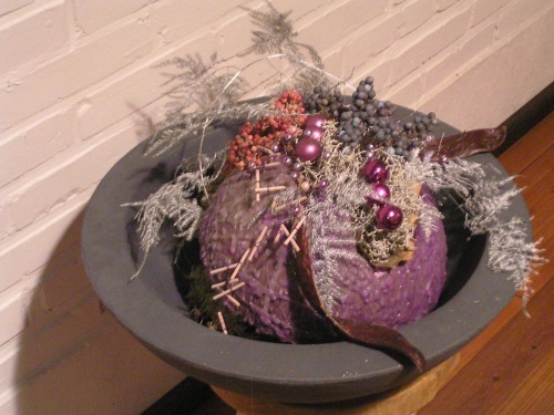 Kerstschaal met bol paars